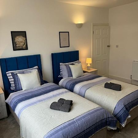 Smart Guest Rooms Fast Access To Central London Via Piccadilly Line New Southgate Luaran gambar
