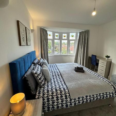 Smart Guest Rooms Fast Access To Central London Via Piccadilly Line New Southgate Luaran gambar