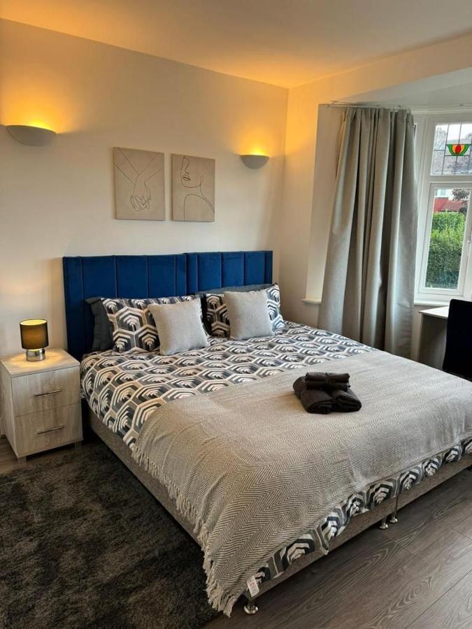Smart Guest Rooms Fast Access To Central London Via Piccadilly Line New Southgate Luaran gambar