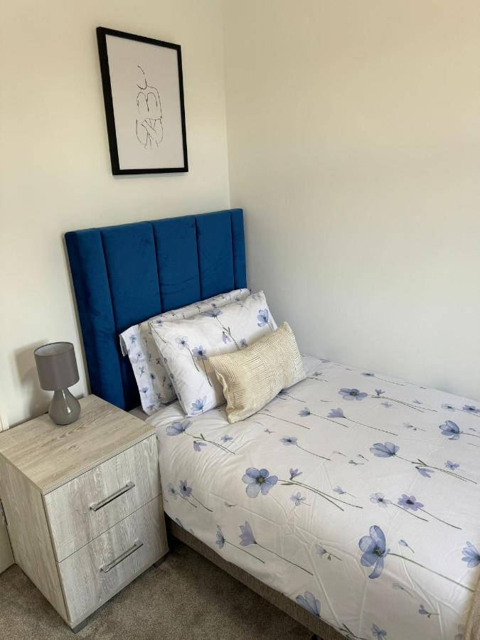 Smart Guest Rooms Fast Access To Central London Via Piccadilly Line New Southgate Luaran gambar
