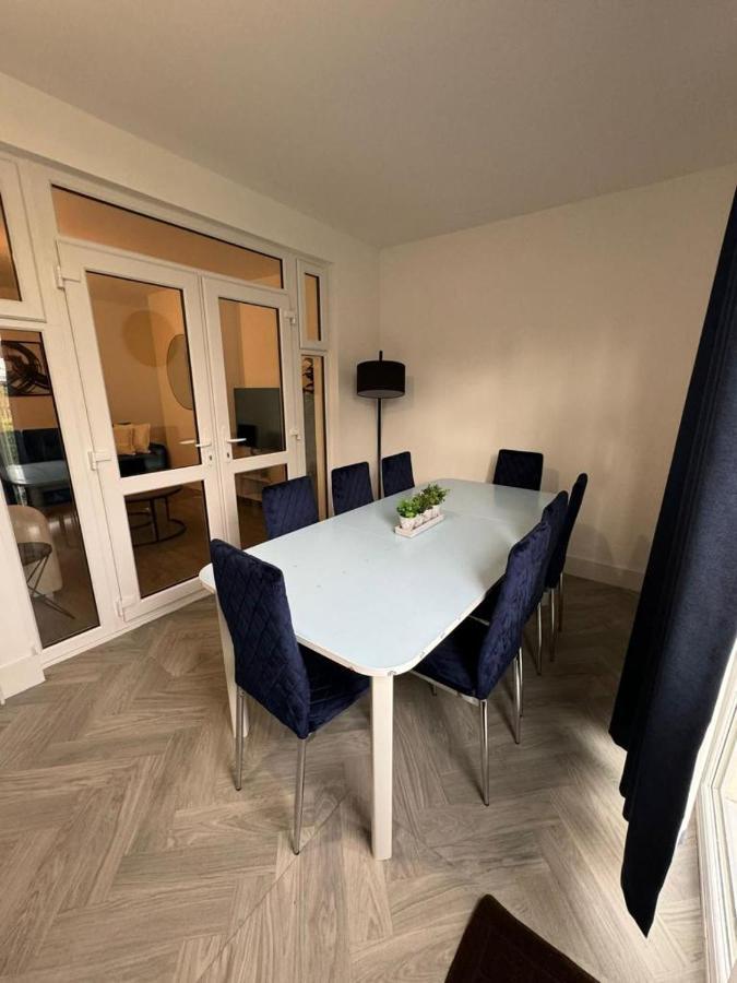 Smart Guest Rooms Fast Access To Central London Via Piccadilly Line New Southgate Luaran gambar