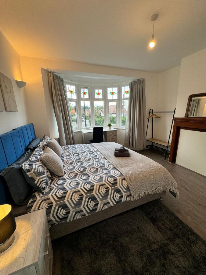 Smart Guest Rooms Fast Access To Central London Via Piccadilly Line New Southgate Luaran gambar